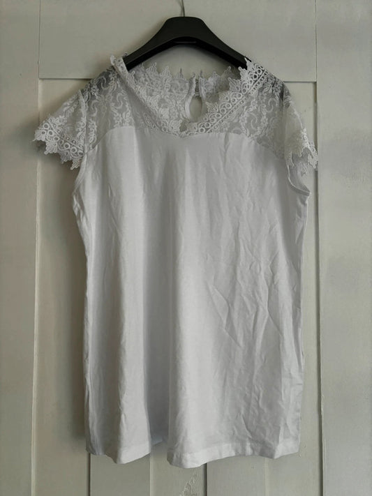 White t shirt lace detail