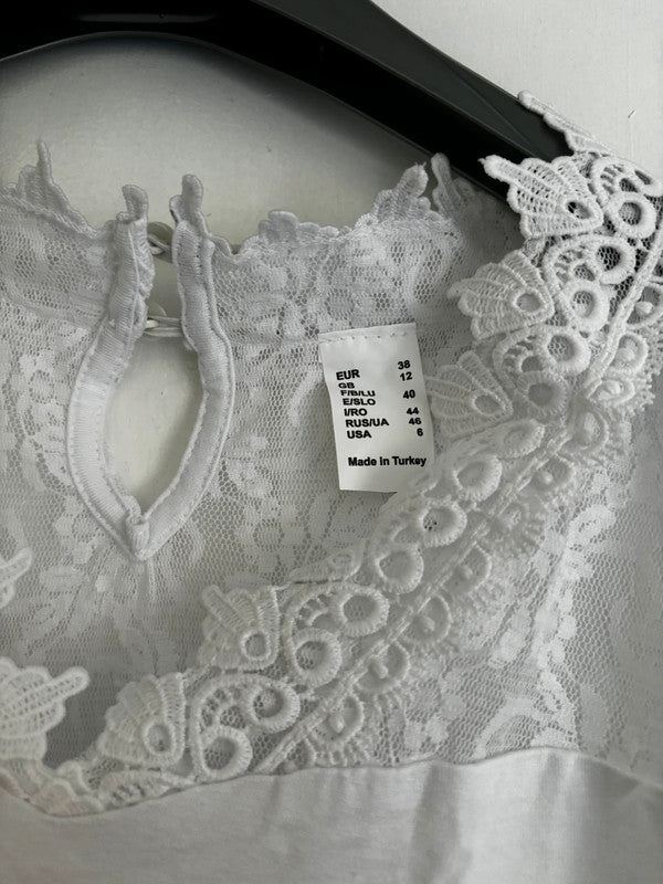 White t shirt lace detail