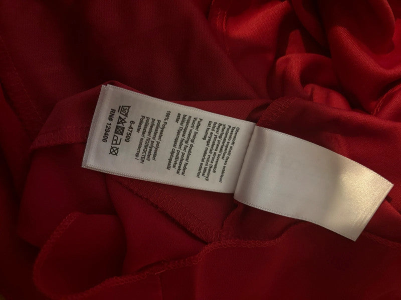 Red party dress